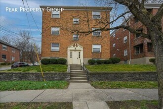 Building Photo - 2361 Ravine St