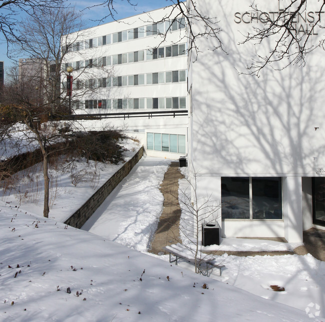 Foto del edificio - Melvin L . Schottenstein Hall