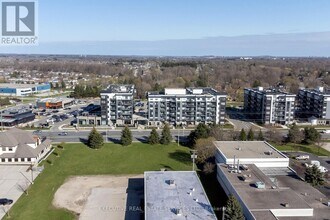 Building Photo - 251 Northfield Dr E