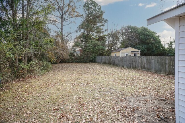 Foto del edificio - Come see this remodeled home!