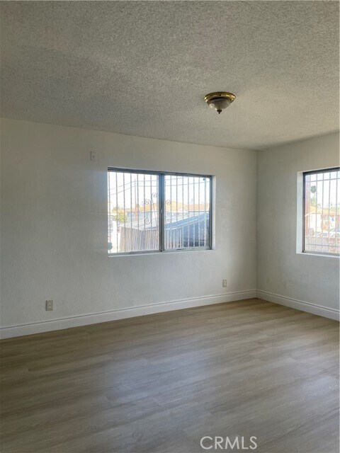 Foto del edificio - 674 E 115th St