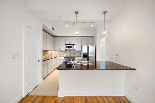 Foto del edificio - 3333 Allen Pkwy