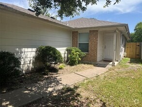 Building Photo - 16301 Hamilton Point Cir