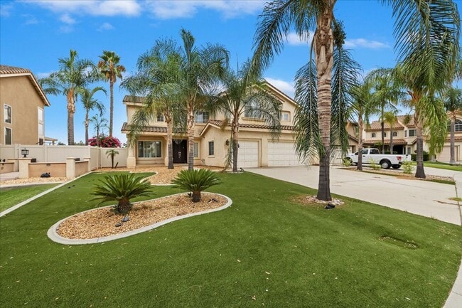 Building Photo - Lakefront Home for Lease – Panoramic Views...
