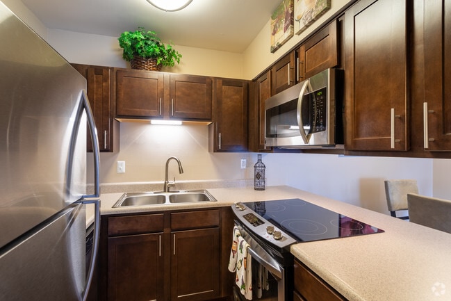 2BR, 1BA - 900 SF Model - Whisper Hollow Apartments
