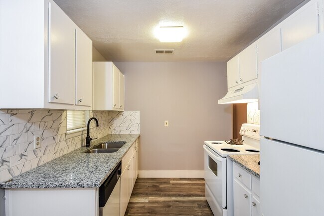 Foto del edificio - 641 Powder Springs St