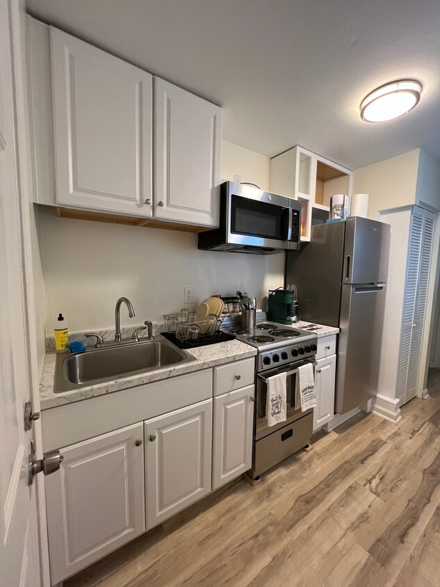 1090 Mayson Turner Rd NW Unit B, Atlanta, GA 30314 Apartments in Atlanta, GA