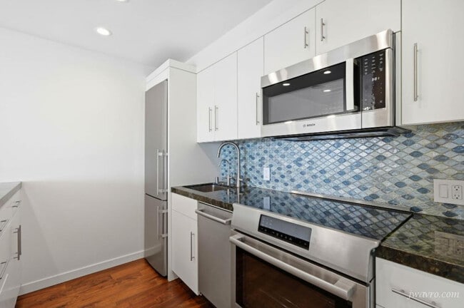 Photo - 1177 California St Apartment