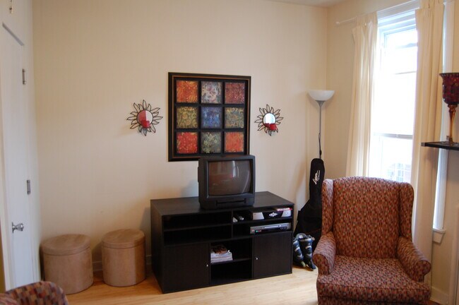 Foto del edificio - 3570 Indian Queen Ln