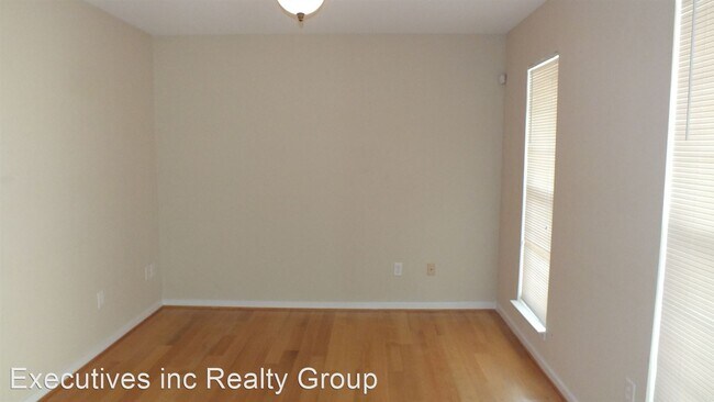 Building Photo - 4 br, 2.5 bath House - 1564 Oakland Chase ...