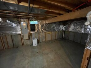 Building Photo - 220 Concord Hill Dr