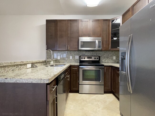 Building Photo - 6992 SW 148th Ln