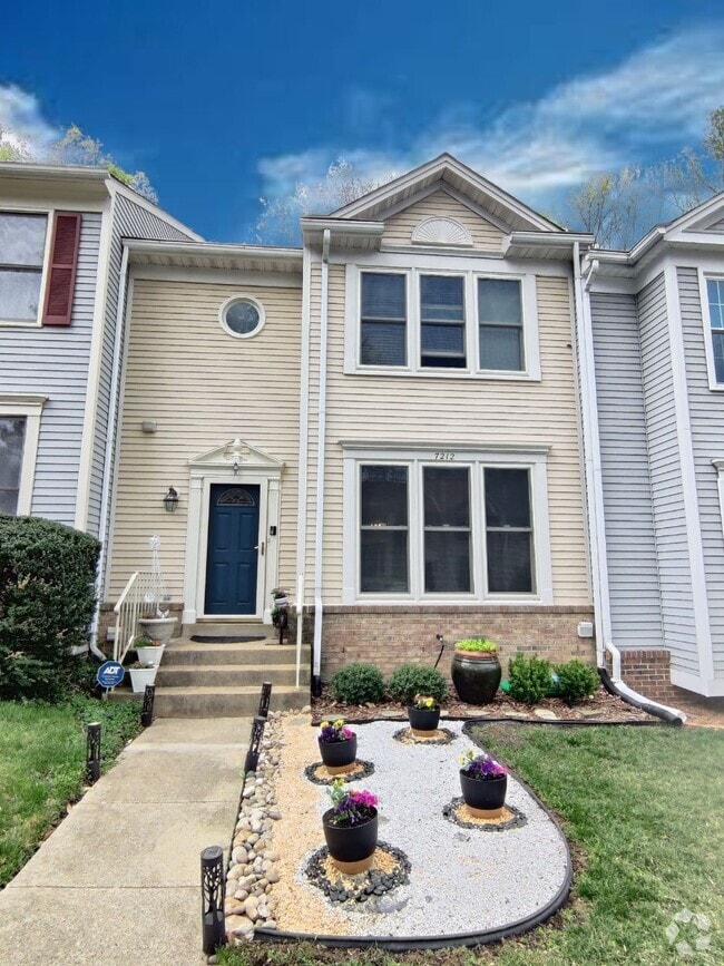 Building Photo - 7212 Burton Hill Ct