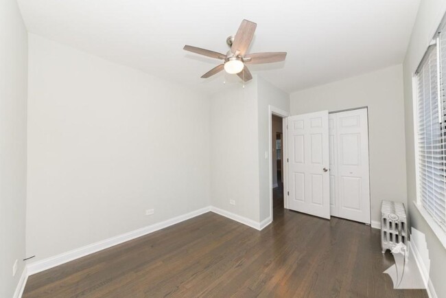 Building Photo - 1 bedroom in Chicago IL 60625