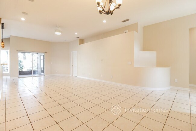 Building Photo - 1022 Torreya Way