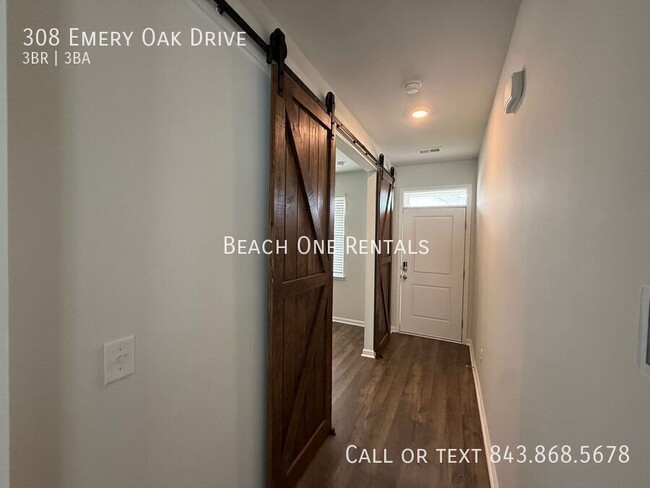 Building Photo - 308 Emery Oak Dr