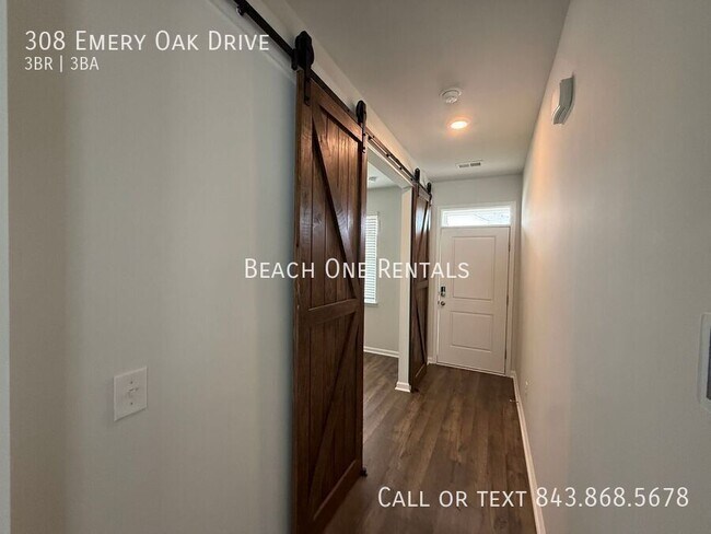 Foto del edificio - 308 Emery Oak Dr