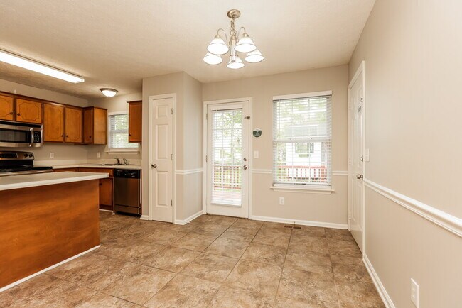 Foto del edificio - 324 Timberglen Dr