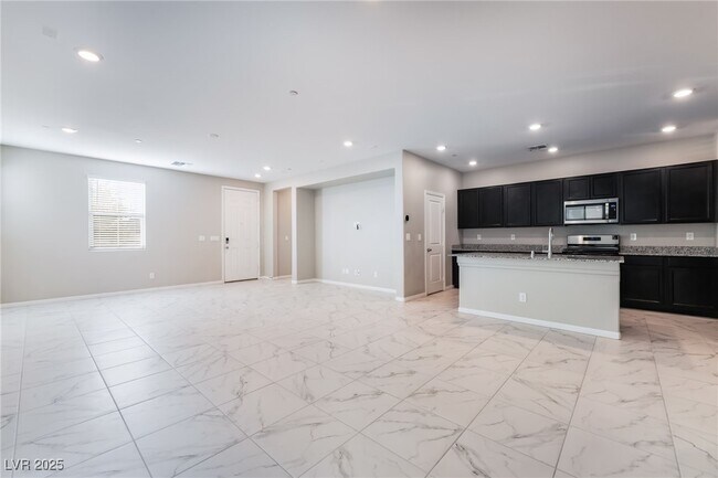 Building Photo - 2652 Montesilvano Pl