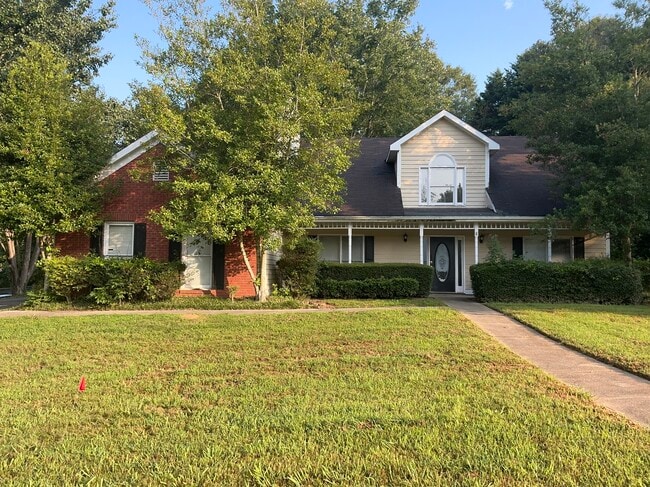 Building Photo - 2540 Fortune Dr