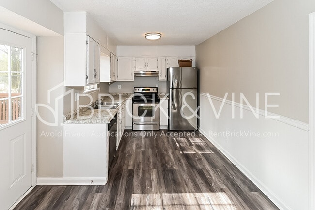 Building Photo - 3109 Fieldstone Circle