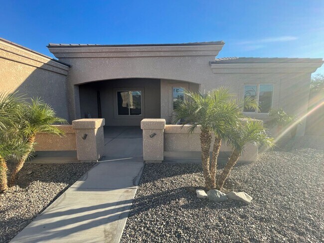 Foto del edificio - Luxurious Winter Getaway in Lake Havasu 2025-2026