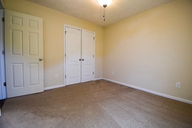 Building Photo - Coming Soon! 3 Bedroom 2 Bathroom- Pets Considered