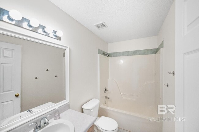 Foto del edificio - 8197 Edgewood Dr