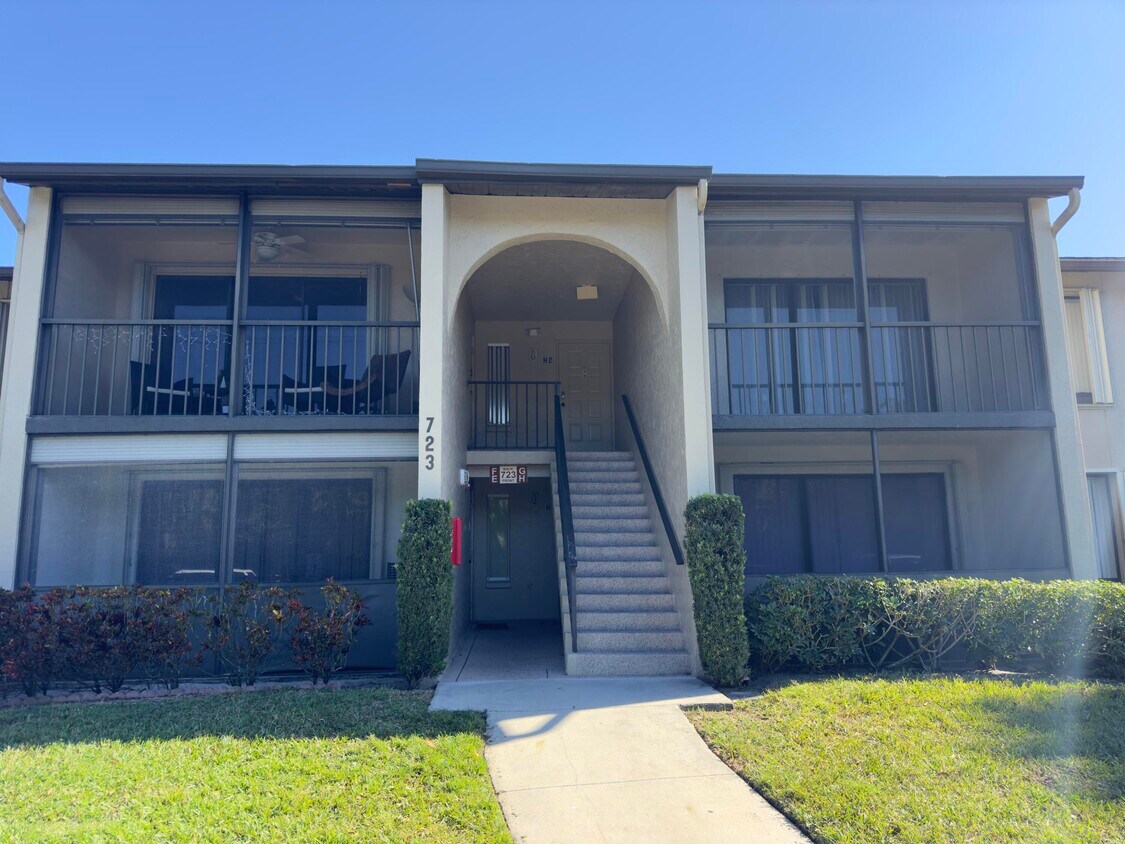 723 Sunny Pine Way Unit H1, Greenacres, FL 33415 Condo for Rent in