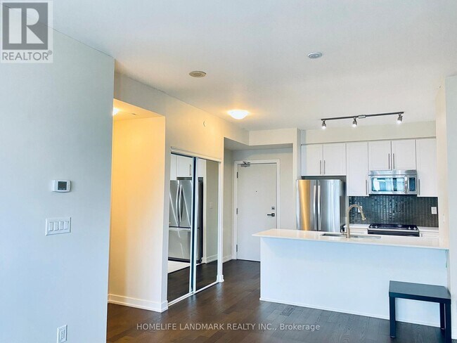 Photo du bâtiment - 4011 Brickstone Mews