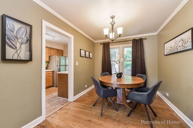 Building Photo - 602 N President St