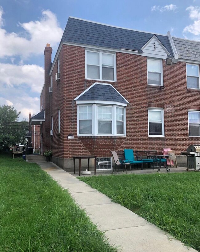 Building Photo - 7223 Barnard St