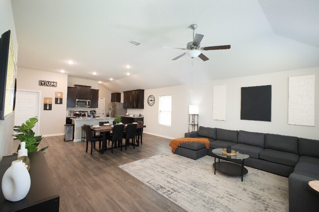 Foto del edificio - 5019 Topaz Bnd