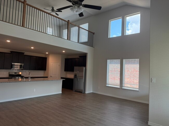 Building Photo - 2217 Tacoma Way