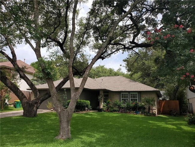 Building Photo - 1809 Dayflower Trce