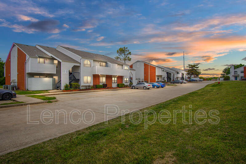 1932 E Lindsey St Unit 221, Norman, OK 73071 Condo for Rent in Norman