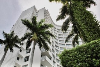 Building Photo - 1100 West Ave