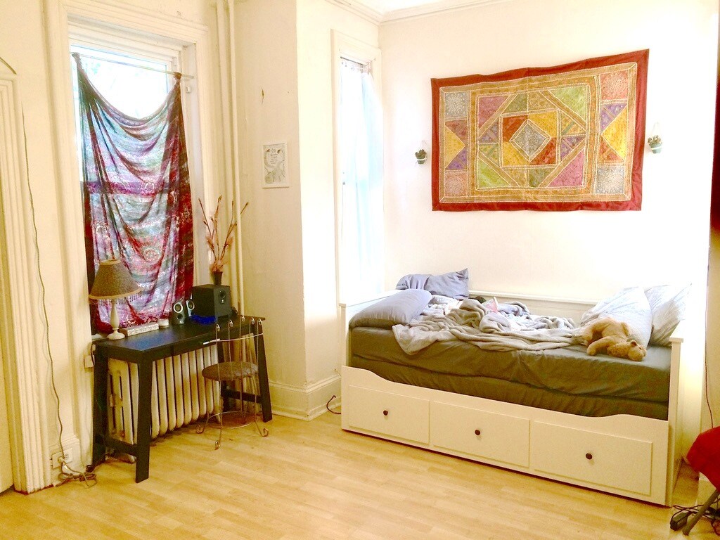 Foto principal - 2121 Spring Garden St