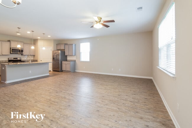 Foto del edificio - 510 Wayton Cir