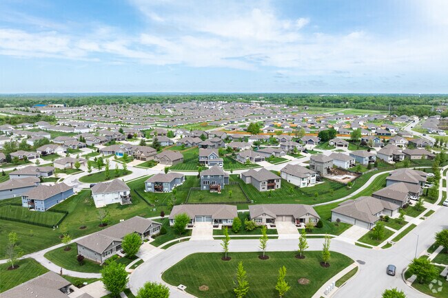 Aerial Photo - Colonial Gardens