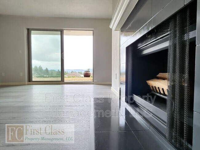 Foto del edificio - 184 Oswego Summit