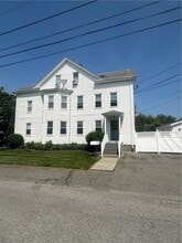 Building Photo - 455 Child St