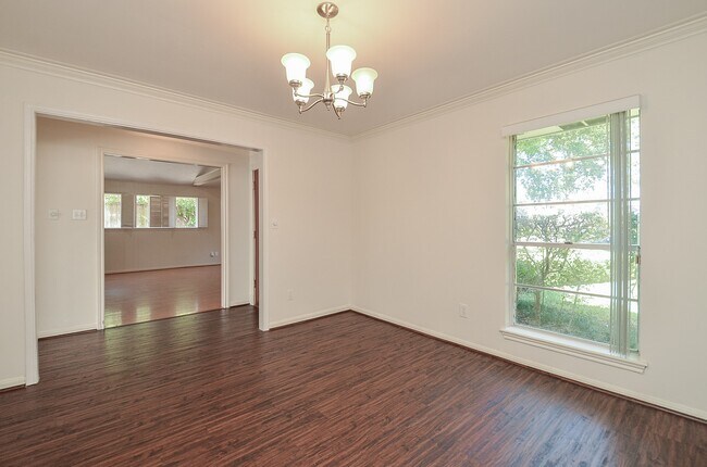 Building Photo - 7923 Burgoyne Rd