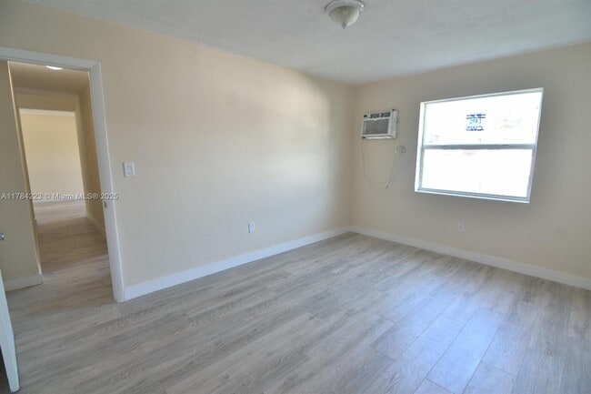 Foto del edificio - 2000 NW 29th St