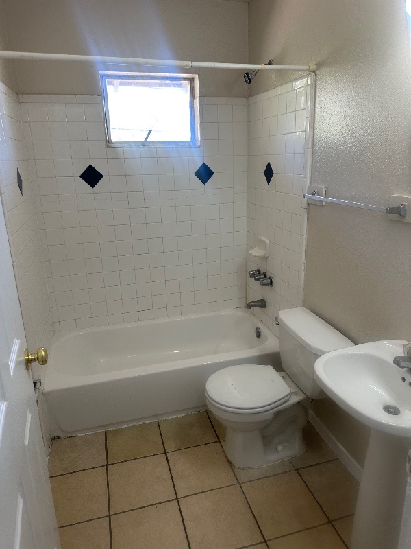 Building Photo - 3701 Sleeper Ave