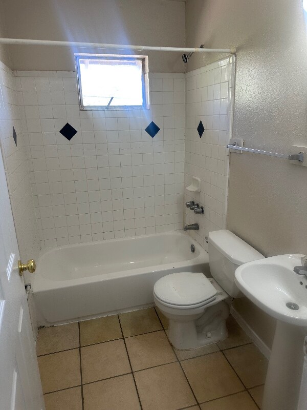 Foto del edificio - 3701 Sleeper Ave