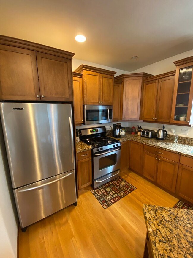 Foto del edificio - 615 Darby Dr