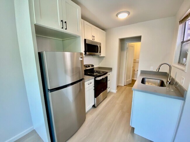 Foto del edificio - 1035-1035 Taylor Ave