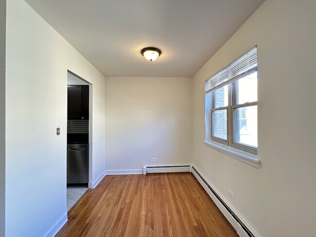 Foto del edificio - 6830 N Sheridan Rd