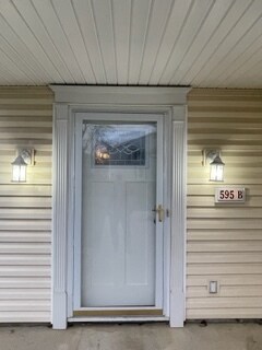 Foto del edificio - 595 Canterbury Ln